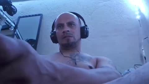 Snapshot of leonar0101 chatting on 5, 12, 2024 leonar0101 online show from 5, 12, 2024