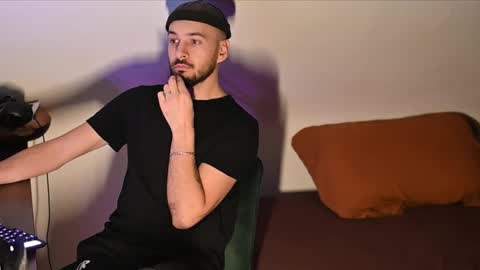 Snapshot of leonardo_grande chatting on 15, 1, 2026 Leonardo online show from 15, 1, 2026