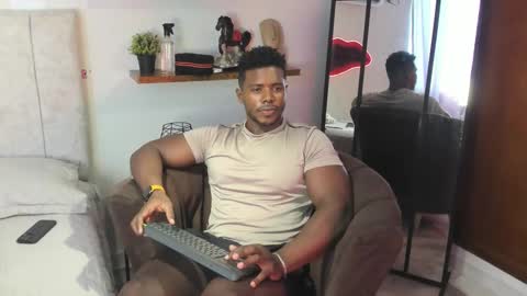 Snapshot of leonardo_jones1 chatting on 9, 2, 2026 Leandro jones online show from 9, 2, 2026