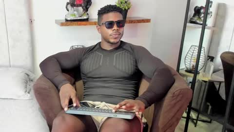 Snapshot of leonardo_jones1 chatting on 19, 2, 2026 Leandro jones online show from 19, 2, 2026
