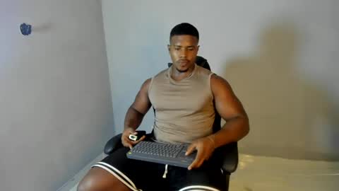 Snapshot of leonardo_jones1 chatting on 31, 5, 2026 Leandro jones online show from 31, 5, 2026