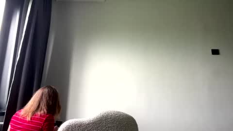 Snapshot of leonidadesantiago chatting on 25, 6, 2026 Reily online show from 25, 6, 2026