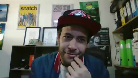 leonidascum online show from 12, 2, 2026