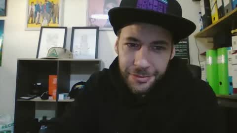 leonidascum online show from 18, 2, 2026