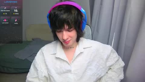 Snapshot of leonkissboy chatting on 30, 4, 2026 leonkissboy online show from 30, 4, 2026