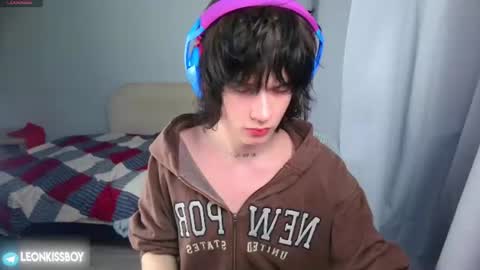 Snapshot of leonkissboy chatting on 14, 6, 2026 leonkissboy online show from 14, 6, 2026