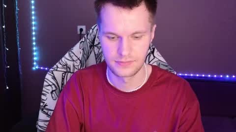 Snapshot of leonnextdoor chatting on 28, 12, 2024 Leon online show from 28, 12, 2024