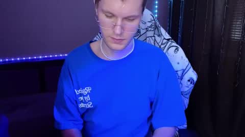 Snapshot of leonnextdoor chatting on 10, 1, 2025 Leon online show from 10, 1, 2025