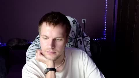 Snapshot of leonnextdoor chatting on 22, 1, 2025 Leon online show from 22, 1, 2025