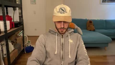 Leon online show from 10, 3, 2026