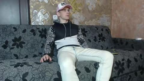 Snapshot of leoroman chatting on 26, 10, 2025 leoroman online show from 26, 10, 2025