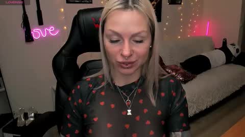 Lerika Moore online show from 9, 2, 2026