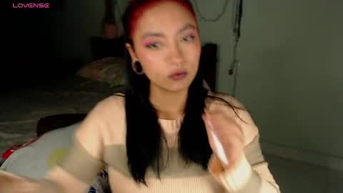Snapshot of leslie__anderson chatting on 19, 6, 2026 Leslie online show from 19, 6, 2026