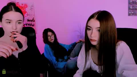 leslie_bird online show from 3, 2, 2026