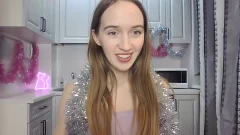 Snapshot of leslie_my_lovee chatting on 16, 12, 2024 LESLIE online show from 16, 12, 2024