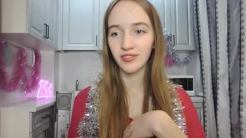 Snapshot of leslie_my_lovee chatting on 22, 12, 2024 LESLIE online show from 22, 12, 2024