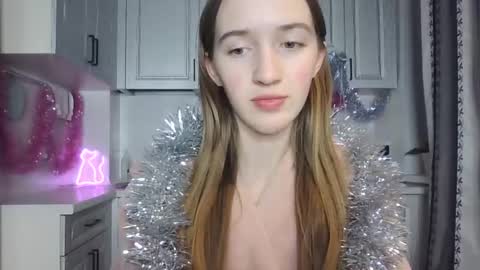 Snapshot of leslie_my_lovee chatting on 26, 12, 2024 LESLIE online show from 26, 12, 2024