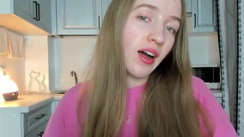 Snapshot of leslie_my_lovee chatting on 15, 10, 2025 LESLIE online show from 15, 10, 2025