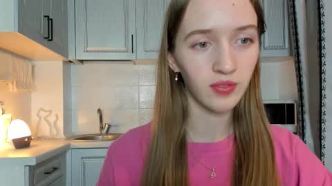 Snapshot of leslie_my_lovee chatting on 29, 10, 2025 LESLIE online show from 29, 10, 2025