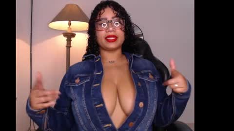 Snapshot of leslycarsson chatting on 30, 4, 2026 lesly online show from 30, 4, 2026
