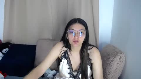 lessliee online show from 20, 3, 2026