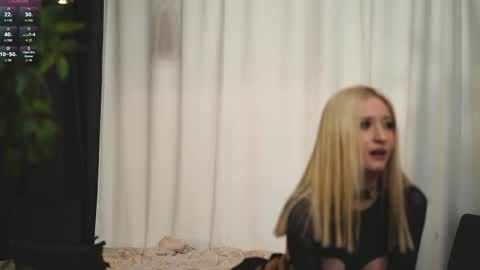 Snapshot of lessyluiz chatting on 15, 4, 2026 Hi my name is Lessy I am 18 years old. Im new here but I really like making new acquaintances online show from 15, 4, 2026