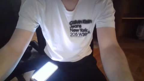 Snapshot of lestaro chatting on 22, 12, 2025 neoglo online show from 22, 12, 2025