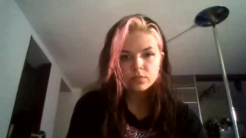 Snapshot of lethalivy chatting on 17, 6, 2026 Ivy online show from 17, 6, 2026