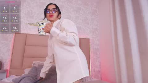 Leti White online show from 22, 12, 2025