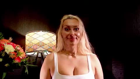 leticiareys online show from 29, 10, 2025