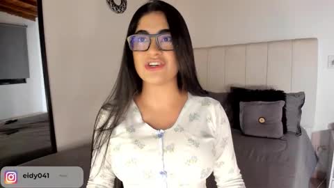 Leticia online show from 22, 10, 2025