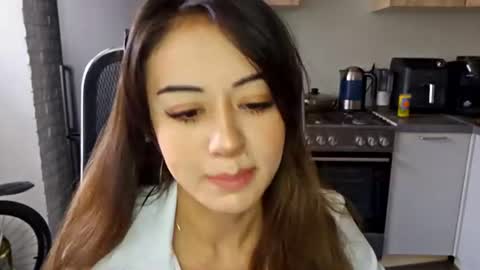 Emily online show from 28, 6, 2026
