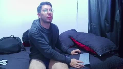 Snapshot of letorres23 chatting on 23, 4, 2026 Torres online show from 23, 4, 2026