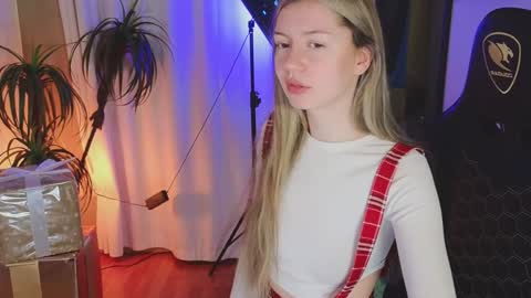 Snapshot of lettablush chatting on 21, 12, 2024 letta online show from 21, 12, 2024