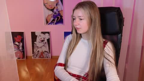 Snapshot of lettablush chatting on 21, 12, 2024 letta online show from 21, 12, 2024