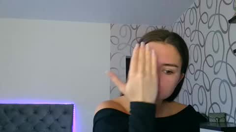 Snapshot of lette_emily chatting on 27, 10, 2025 Emily online show from 27, 10, 2025