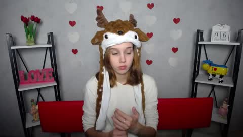 letty_curly online show from 6, 12, 2024