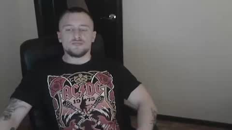 Snapshot of lev1ngston chatting on 8, 1, 2025 lev1ngston online show from 8, 1, 2025