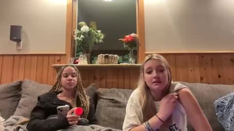 Snapshot of lexaarose05 chatting on 5, 1, 2025 lexisRose online show from 5, 1, 2025