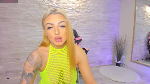 Lexi online show from 14, 10, 2025