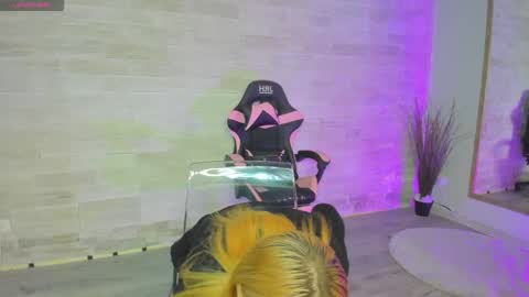 Lexi online show from 21, 10, 2025