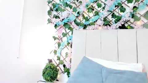 Gabrielle online show from 12, 11, 2025