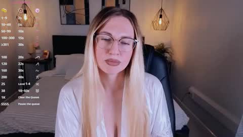 Lexy - Follow me online show from 18, 9, 2025