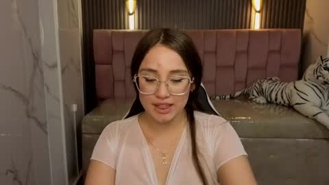 Snapshot of lexia_b chatting on 7, 4, 2026 Lexi online show from 7, 4, 2026