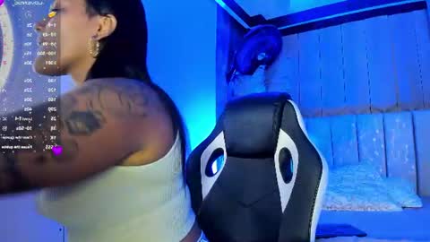 Lexi Adams  online show from 28, 6, 2026