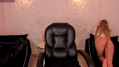 Lexie  online show from 29, 3, 2026