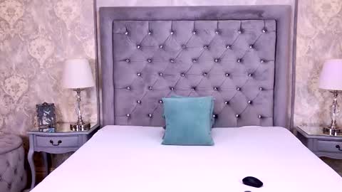 Lexi Riley online show from 4, 3, 2026