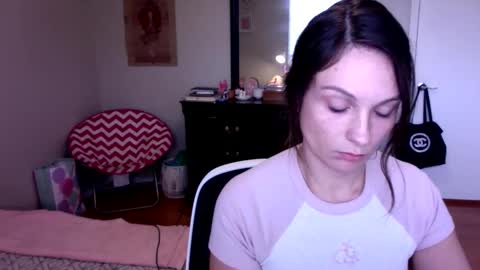 Snapshot of lexwyoex chatting on 17, 12, 2025 lexwyoex online show from 17, 12, 2025