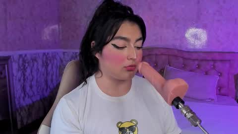 Snapshot of lexy_gomez chatting on 22, 12, 2025 LEXY online show from 22, 12, 2025