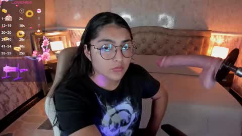 Snapshot of lexy_gomez chatting on 8, 1, 2026 LEXY online show from 8, 1, 2026